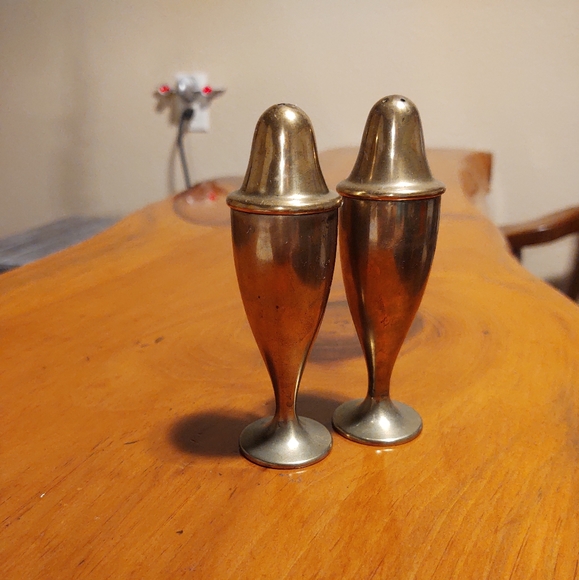 Vintage Drylite salt and pepper shakers - Picture 1 of 8